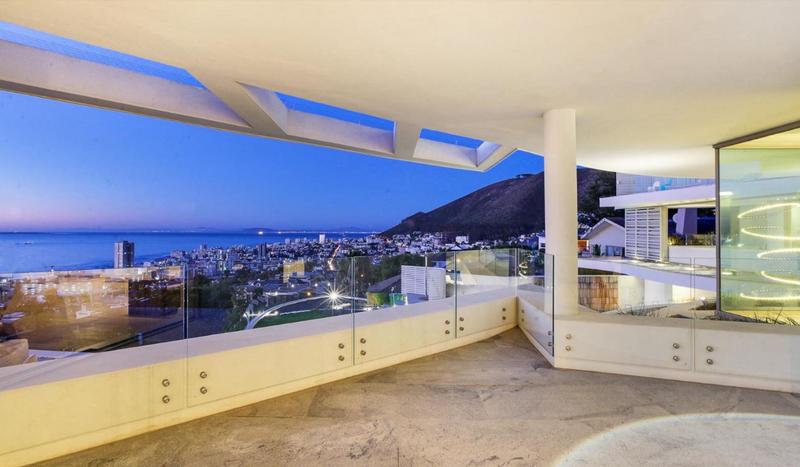 5 Bedroom Property for Sale in Fresnaye Western Cape